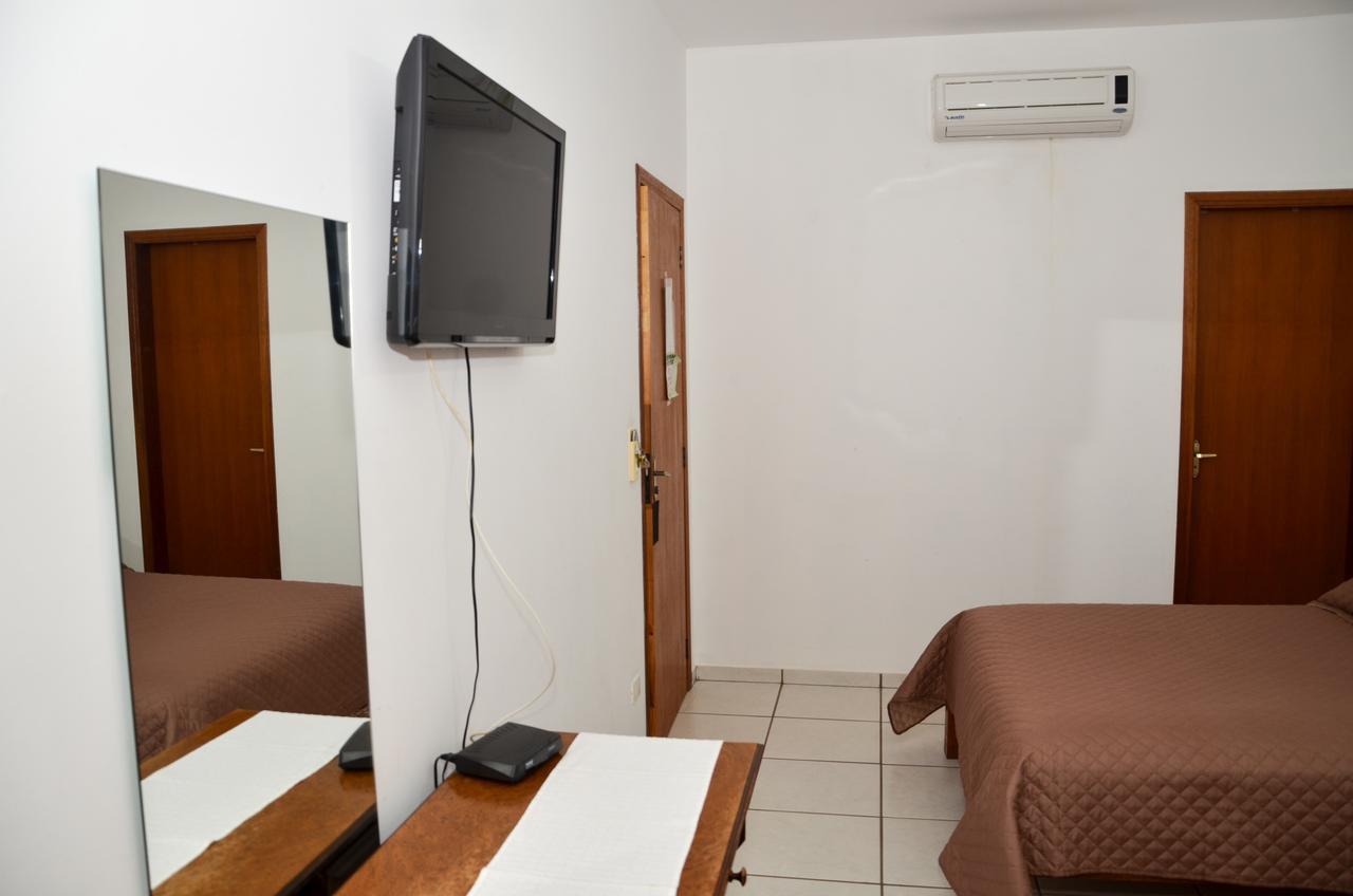 Pousada Victor Ribeirao Claro Exterior foto